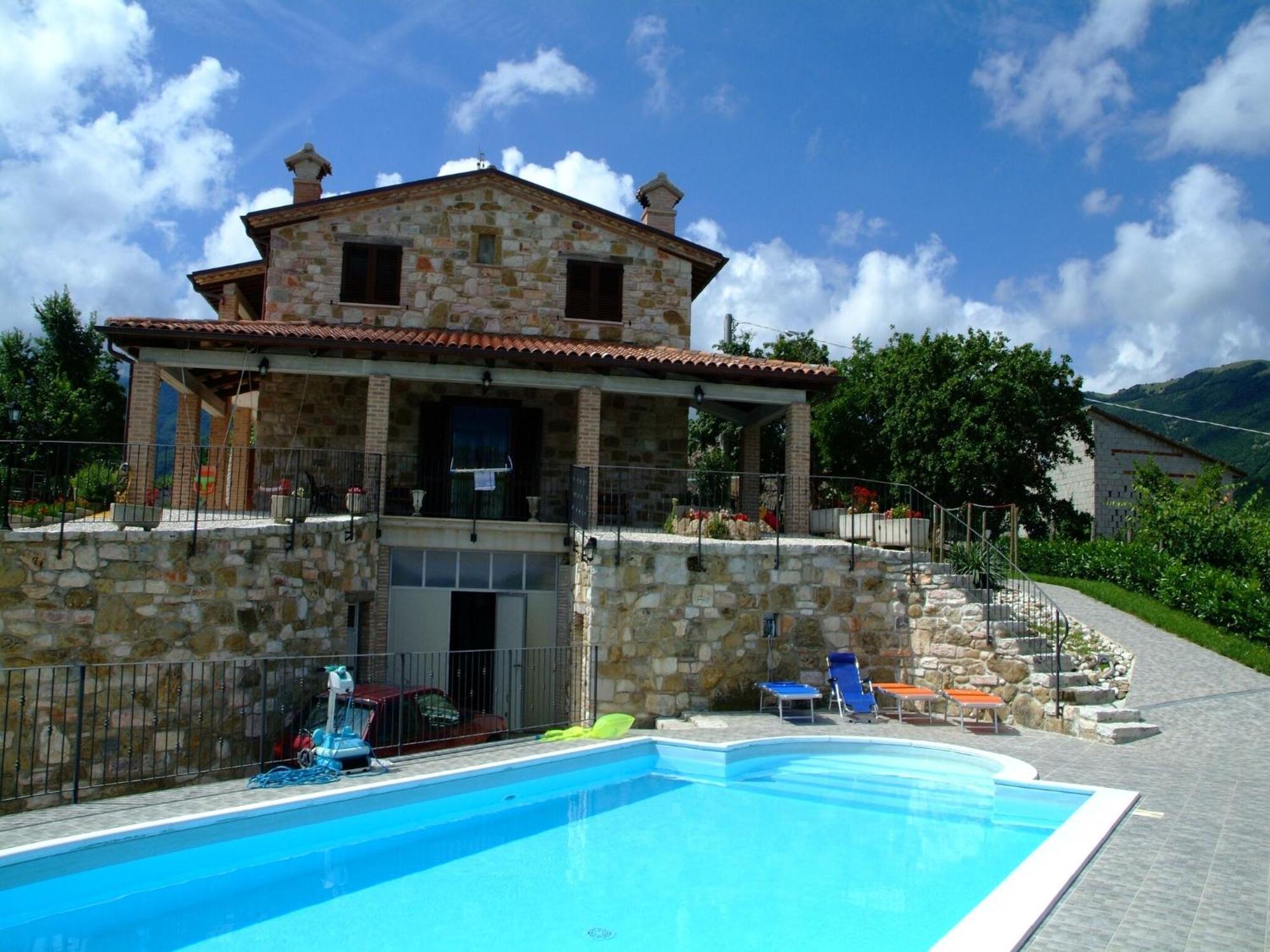 Timeless Villa In Cagli With Garden And Swimming Pool Exterior foto