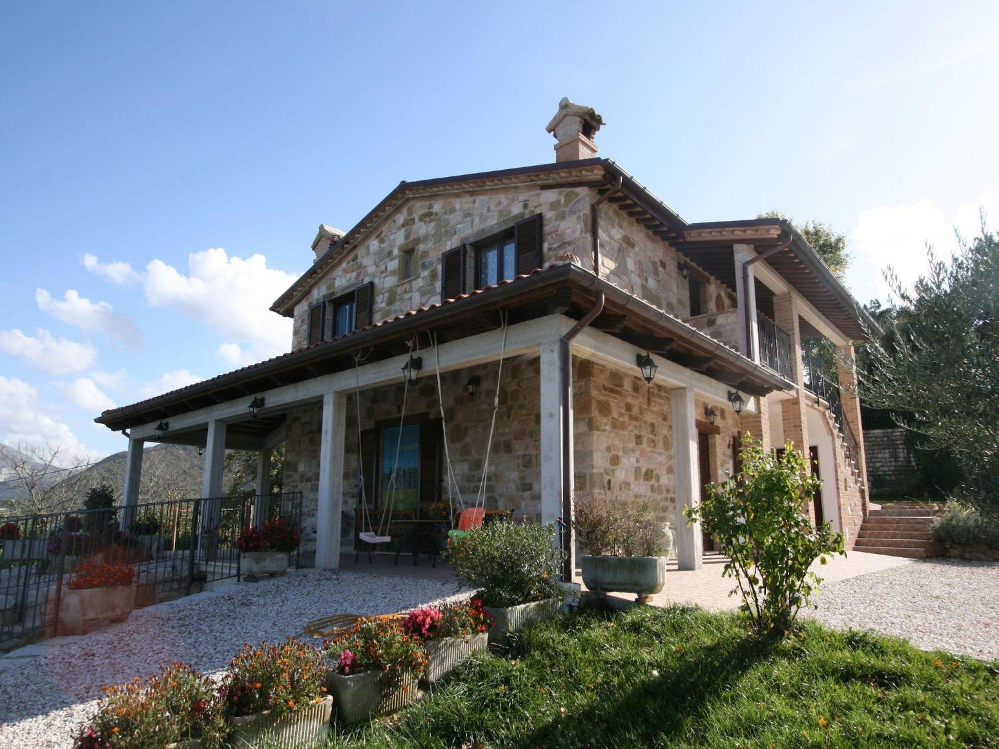 Timeless Villa In Cagli With Garden And Swimming Pool Exterior foto