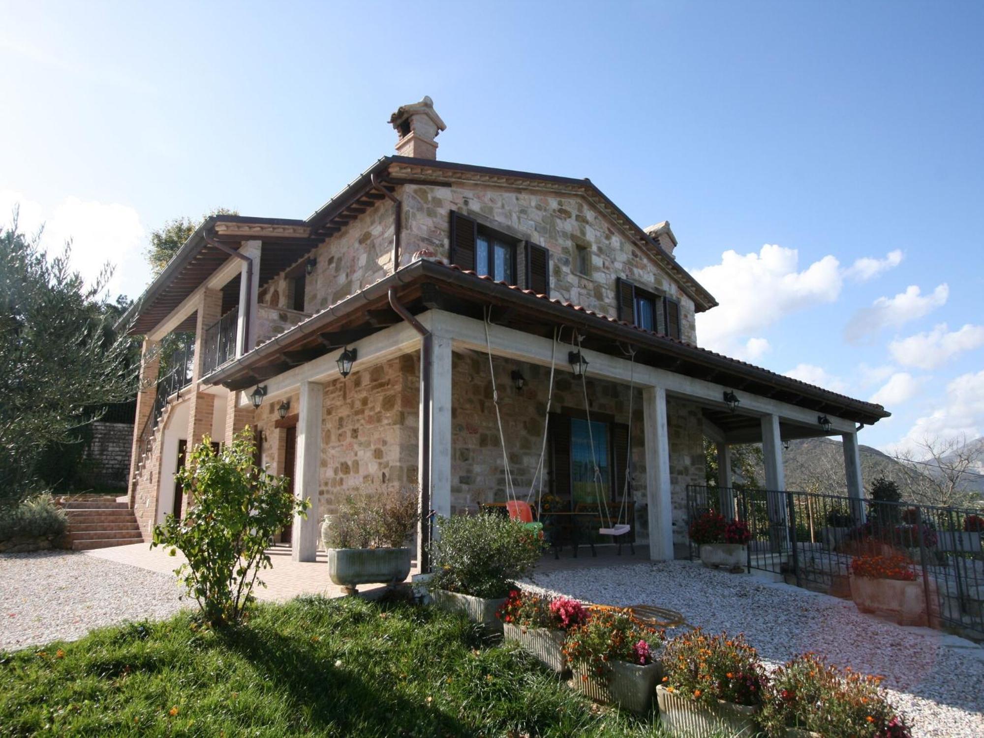 Timeless Villa In Cagli With Garden And Swimming Pool Exterior foto