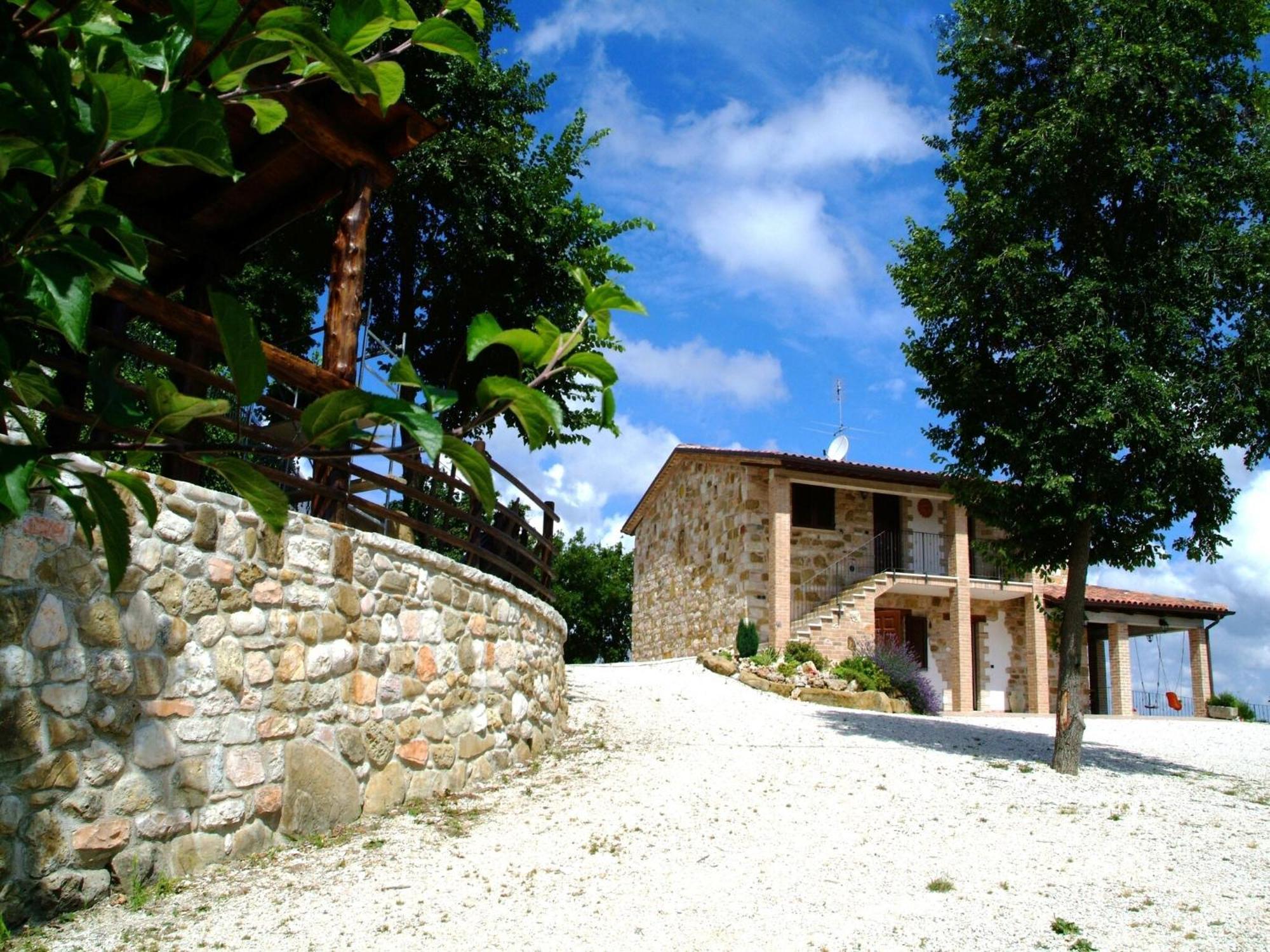 Timeless Villa In Cagli With Garden And Swimming Pool Exterior foto